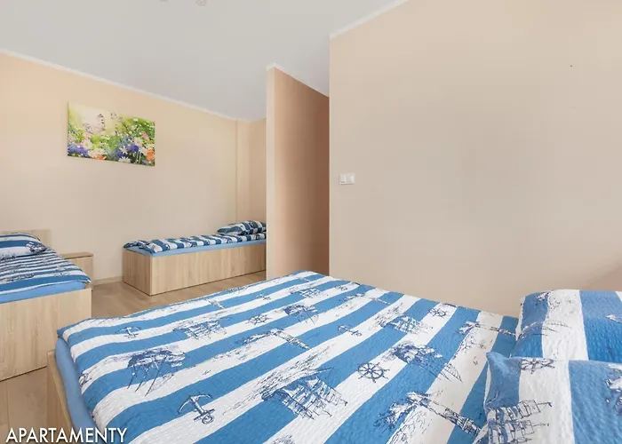 Comfortable 2-level Close To The Apartman Niechorze