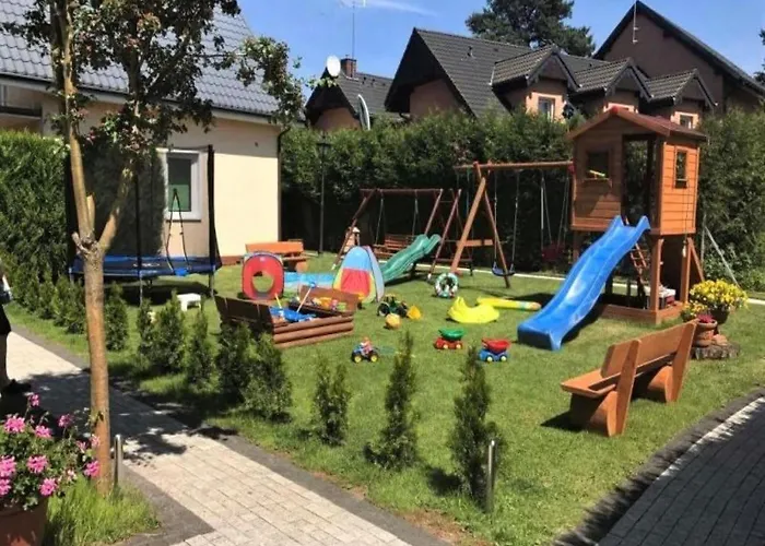 Comfortable 2-level Close To The *